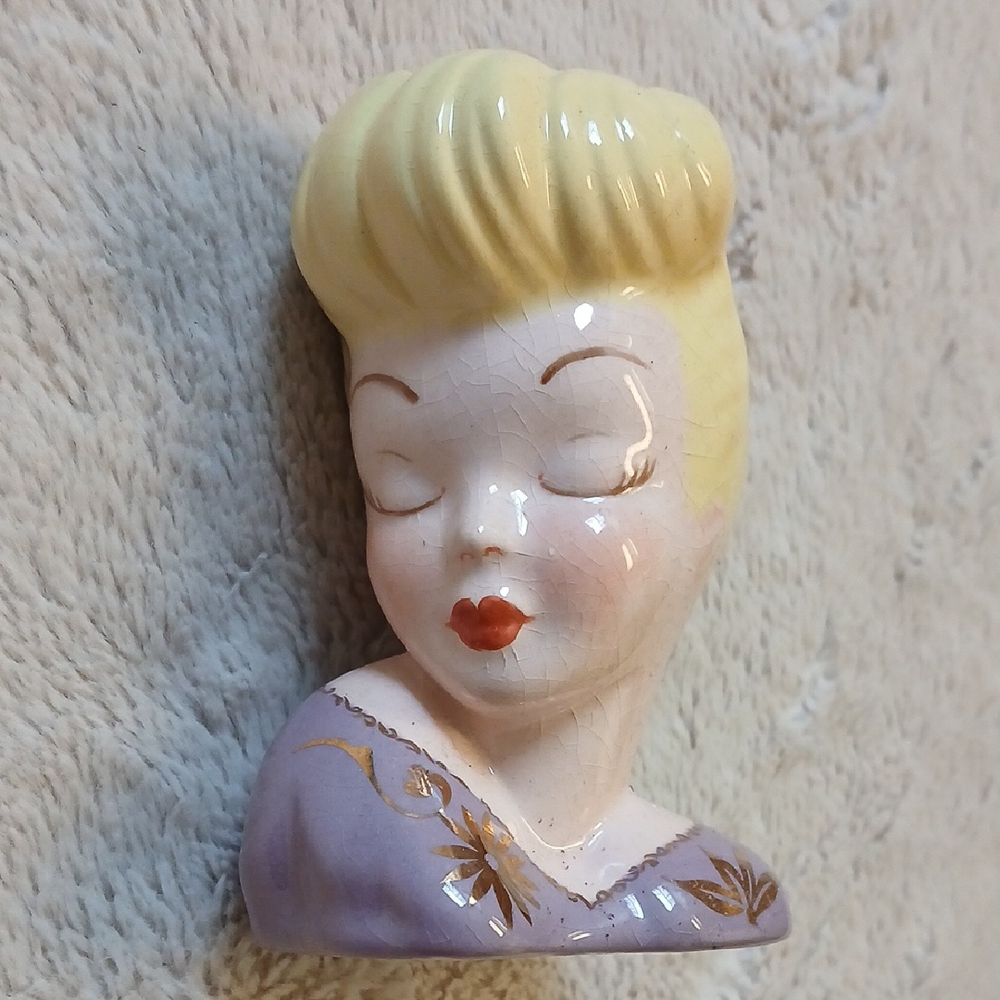 Antique Bust Vase 1966
